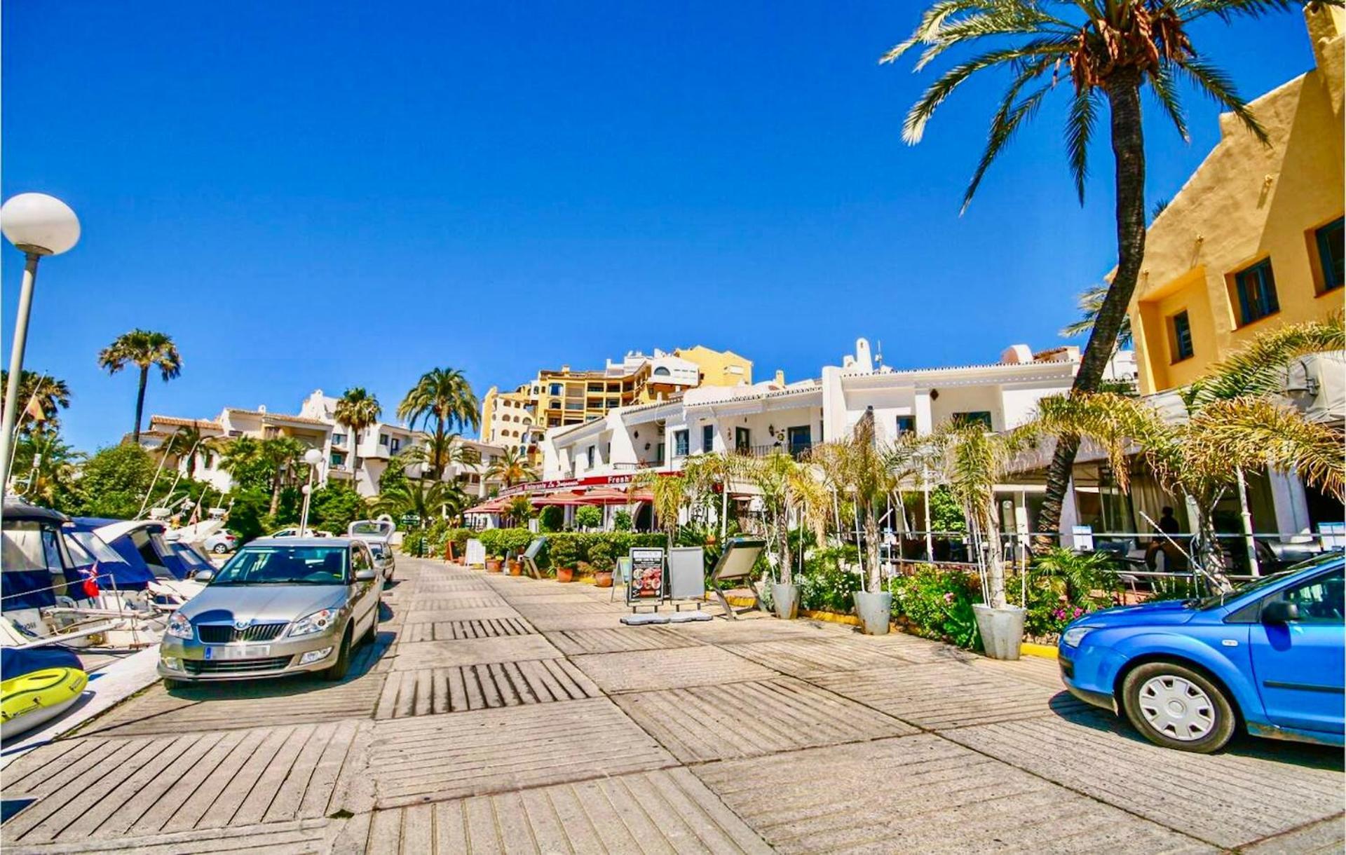 Cabopino, Mimosas *